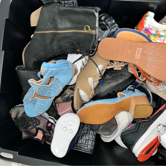 Huge Clothes Lot Bundles - Picture 5 of 17